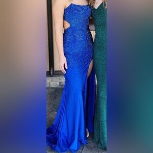 Elegant Blue Evening Gown